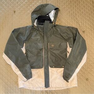 Men’s Magellan Green and Tan Hooded Fishing Jacket Size Medium